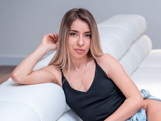 MonikaHyse pics shows anal